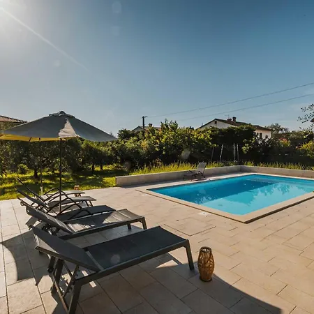 Castelo By Awaytocroatia Villa *